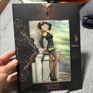 Black Fashion Hold-Ups